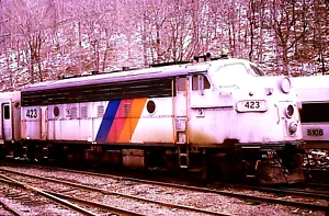 ORIGINAL KODACHROME SLIDE NJ TRANSIT F-7 #423 DOVER, NEW JERSEY MARCH 18, 1984 - Picture 1 of 1