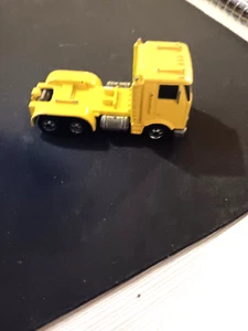 Hot Wheels 1986 Semi Truck Cab Tractor Cabover Yellow Diecast Vtg. Malaysia - Picture 1 of 6