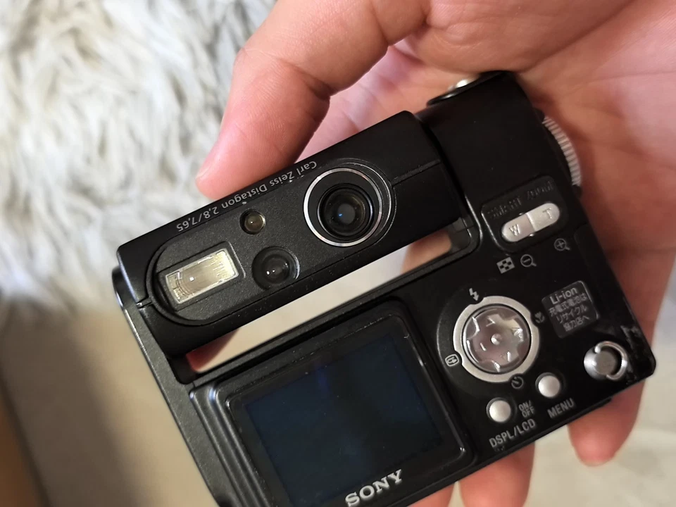 Sony F77 Black-Compact Design,Basic Shooting,ENGLISH,Black Digital Cam - Image 1 of 4