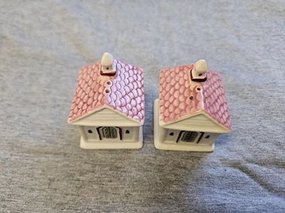 Juego de 2 saleros y pimenteros de cerámica para casa decoración de cocina de techo rosa Foto 1 de 4