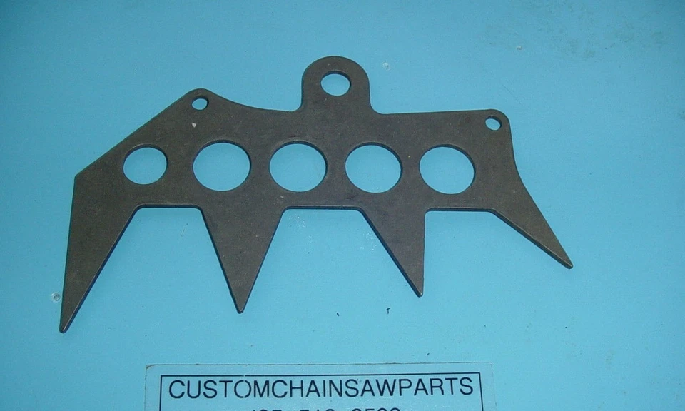 MOTOSIERRA JONSERED 2094 TALA PERRO ESPIGA (cubierta lateral perro) ---- CAJA 1028 Foto 1 de 1