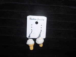 Earrings - Novelty (new) ICE CREAM CONE - Picture 1 of 1