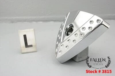 2003 Victory Classic Cruiser V92C interruptor de ignição tampa esquerda acabamento painel cromado - Imagem 1 de 4