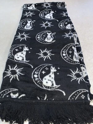 Manta Docofil Reversible Halloween Blanco y Negro 51" x 67" Gato Luna Sol Foto 1 de 4