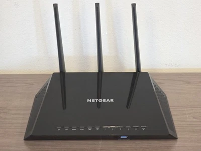 NETGEAR Nighthawk AC2100 Smart WiFi Router - Model R7200 - NO POWER SUPPLY  - Image 1 of 4