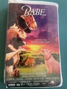 Walt Disney Babe on VHS - Picture 1 of 4