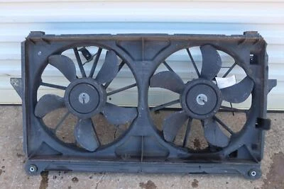 2007-2012 GMC YUKON XL 1500 6.2L ENIGNE COOLING FAN ASSEMBLY 700 WATT OEM - Image 1 of 4