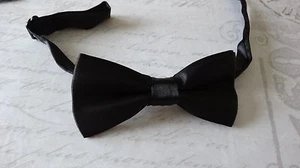 Childrens boys black outfit bow Tie photo prop adjustable wedding christmas - Picture 1 of 1