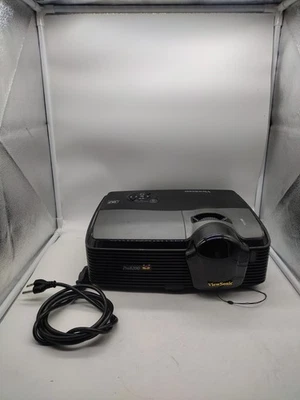 ViewSonic Pro8200 DLP Projector Home Theater Full HD HDMI- Lamp Hours 1938 - Image 1 of 4