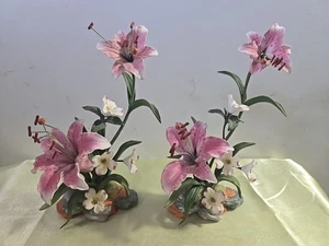 Zwei Rubrum Lilie Lilium Speciosum Fine Bone China. Lennox. - Bild 1 von 6