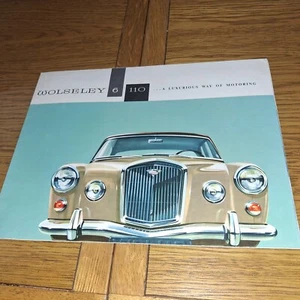 FOLLETO DE VENTAS ORIGINAL "WOLSELEY 6/110" (3LT) DE PRINCIPIOS DE LA DÉCADA DE 1960 (TIPO DESPLEGABLE) *COMO NUEVO* - Imagen 1 de 3