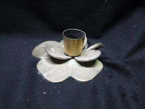 Small Vintage Brass Chamber Candle Stick holder Clover - Bild 1 von 5