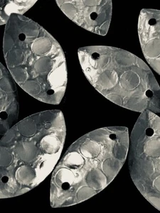 Sequins 16mm Gunmetal Silver Pattern Boat Eye Leaf Oval Cup Dome 5/8in x 30 - Picture 1 of 2