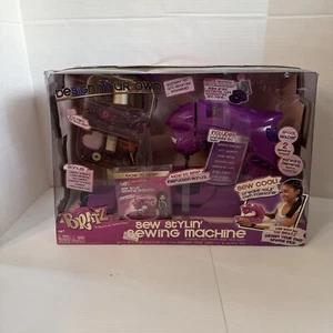 Bratz Sew Stylin’ Nähmaschine selbst gestalten! Neu in beschädigter Verpackung. - Bild 1 von 19