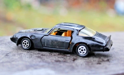 ERTL Pontiac Trans Am “Bandit” From Smokey And The Bandit Movie 1:64 Toy car Lot - Image 1 of 4