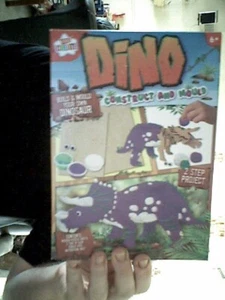 DINOSAUR BUILD & MOULD YOUR OWN KIT AGES 6+ BIRTHDAY CHRISTMAS KIDS ADULTS - Picture 1 of 1