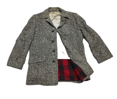 Men's tweed coat VTG 1950s Quilted lining w/ buffalo plaid 46" - Image 1 of 4
