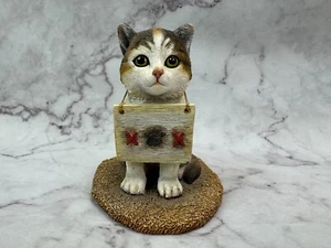 Brown Tabby “Jane Doe” Curious Cats Figurine Lowell Herrero First Edition 2001 - Picture 1 of 8