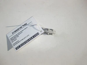 Mercedes-Benz A2136925100 7H52 Soporte de conexión tapa cinturón trasero izquierdo - Imagen 1 de 4