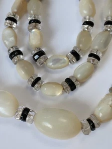 Vintage Art Deco Natural Mother of Pearl and Glass Bead Necklace Circa 1915/30's - Picture 1 of 5