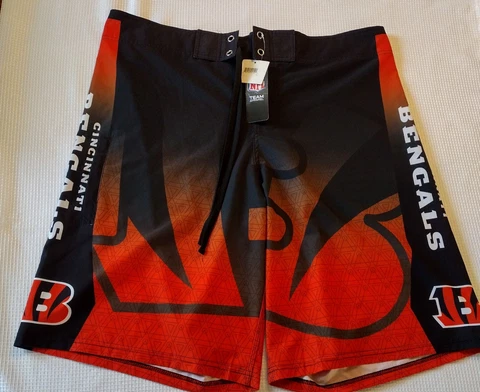 New Cincinnati Bengals Mens Size 38 NFL Swim trunks board shorts Cover