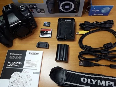 Olympus E-30 DSLR-Kamera 12,3MP mit allen Zusatzteilen OVP - Bild 1 von 4