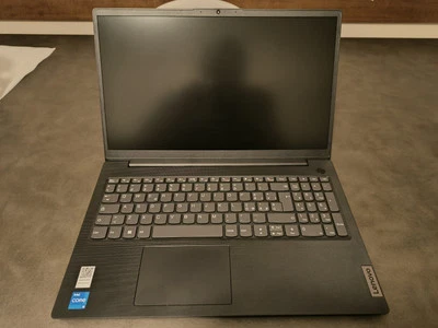 Lenovo Essential V15 G4 16GB Ram 512Gb SSD 15.6" Intel I5-13420h Senza Sis.Op - Immagine 1 di 4