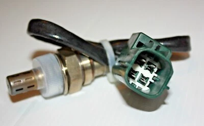 1 Rear Left Oxygen Sensor O2 For Nissan Navara Pathfinder D40M R51M VQ40DE 4.0 - Image 1 of 4