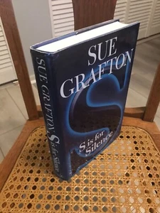S Is for Silence by Sue Grafton 2005 Hardcover 1st Edition Kinsey Millhone - Picture 1 of 8