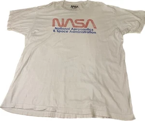 NASA Men’s Size XL White Tshirt National Aeronautics & Space Administration - Picture 1 of 8