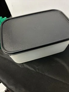 Tupperware Modular Mates rechteckig #2 Behälter 18 Tassen mit schwarzem Deckel - Bild 1 von 3