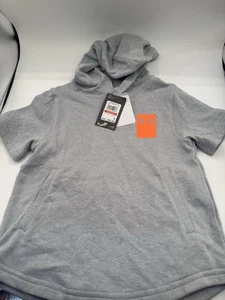 Boys New Hooded Under Armour Short Sleeve Sweat Shirt With Pockets Size Youth XS - Picture 1 of 4
