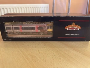 Bachmann 00 Gauge 32-465 Class 170 3 Car DMU Cross Country Trains - Picture 1 of 10