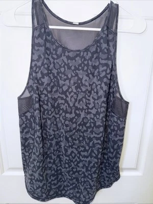 Blusa Lululemon Sculpt Tank Camuflagem Carvão Profundo Sem Mangas Tamanho 6 ou 8 - Imagem 1 de 4