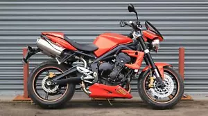 Triumph Street Triple R 675 2010 - Picture 1 of 24