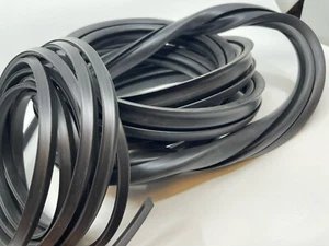 Rubber Rear Windshield Seal & Windshield Molding for BMW E30 Sedan 51311913888 - Picture 1 of 6