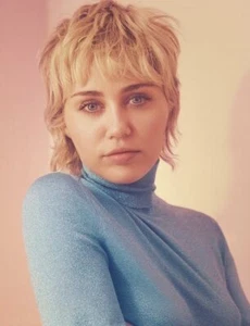 photo 10*15cm 4x6 INCH  MILEY CYRUS (788) - Picture 1 of 1