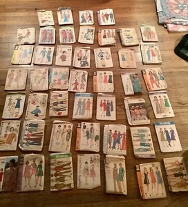 50’s 60’s 70’s De Colección Damas Patrones de Costura Vestidos Simplicidad MCcalls Reservados - Imagen 1 de 7