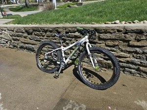 CUSTOM XS SALSA FATBIKE - Picture 1 of 17