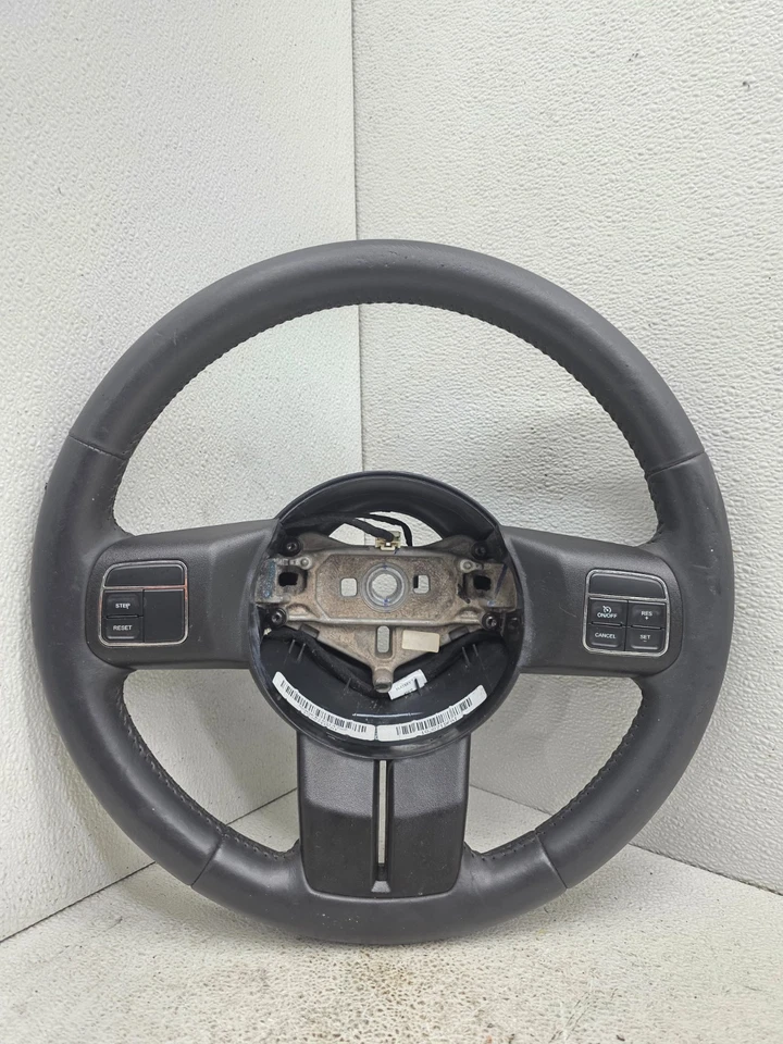 Jeep Patriot 2007-2017 volante conductor con interruptor de control de crucero OEM Foto 1 de 4