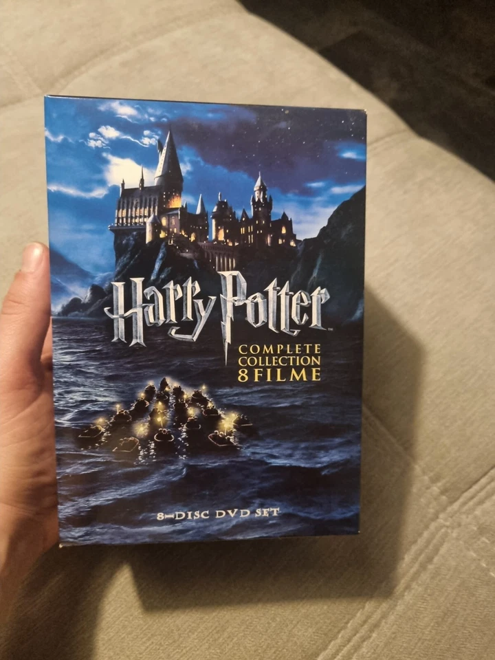 DVD-BOX - HARRY POTTER  - COMPLETE COLLECTION - 8 FILME- 8 DISC SET - Bild 1 von 4