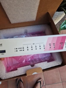 Checkpoint 730 Wifi Firewall NO LICENZA - Afbeelding 1 van 5