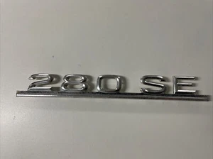 Mercedes Benz W116 280 SE Typenzeichen Emblem 1168171015 A1168171015 - Bild 1 von 6