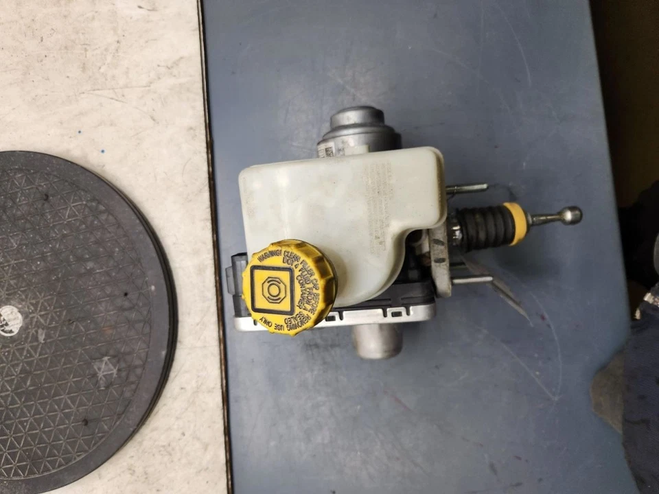 Pieza de freno antibloqueo bomba ABS compatible con 18-19 STELVIO 765999 Foto 1 de 4