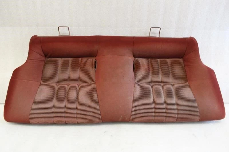 1982 1983 1984 1985 1986 TOYOTA SUPRA REAR SEAT BOTTOM CUSHION BENCH RED CLOTH - Изображение 1 из 4