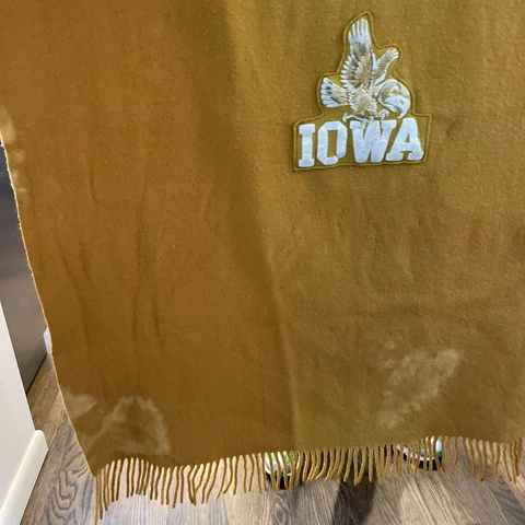 Vintage Pendleton IOWA HAWKEYES Stadium Blanket Throw Gold Wool 48”x58” USA Cover