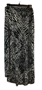 Chico's Skirt Women's Pull-On Hi/Lo Maxi Size 2 US Large Black White Pattern A4 - Picture 1 of 5