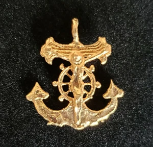 18k Yellow Gold Plated Anchor Pendant - Picture 1 of 3