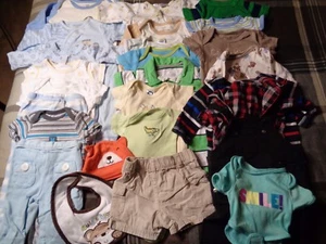 Lot of 25 pieces, boys 0-3 months clothing outfits. - Picture 1 of 9