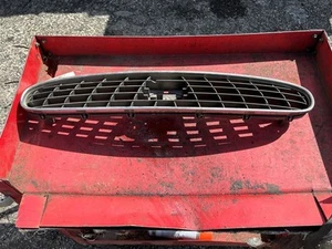Grille Fits 93-97 INFINITI J30 275131 - Picture 1 of 3